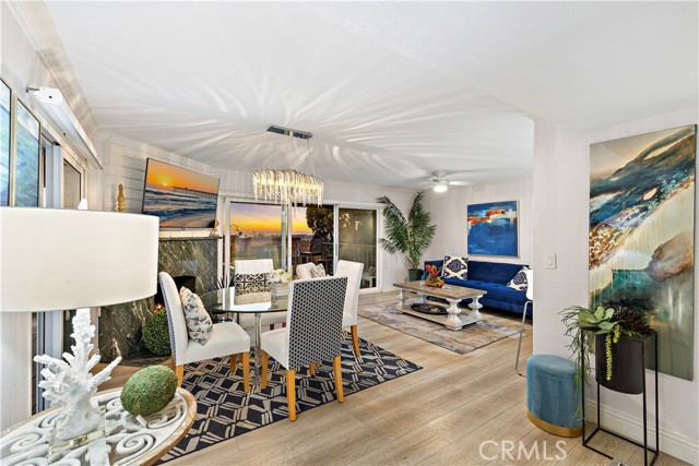 MLS #OC25243305 image #1