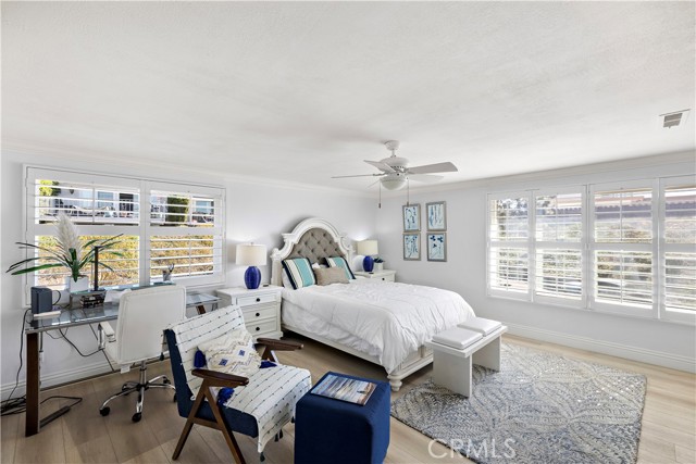 MLS #OC25243305 image #40