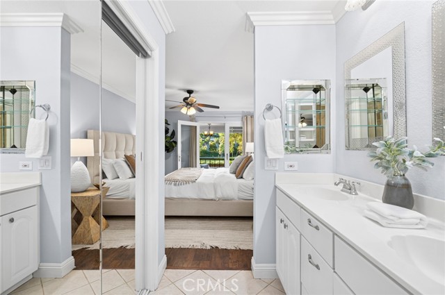 MLS #OC25243324 image #10