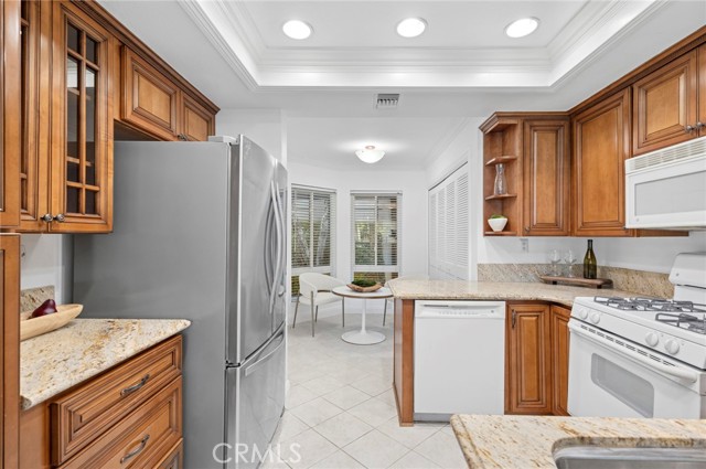 MLS #OC25243324 image #11