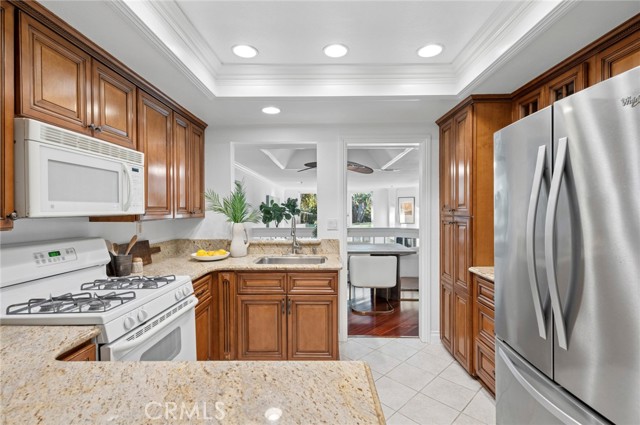 MLS #OC25243324 image #5