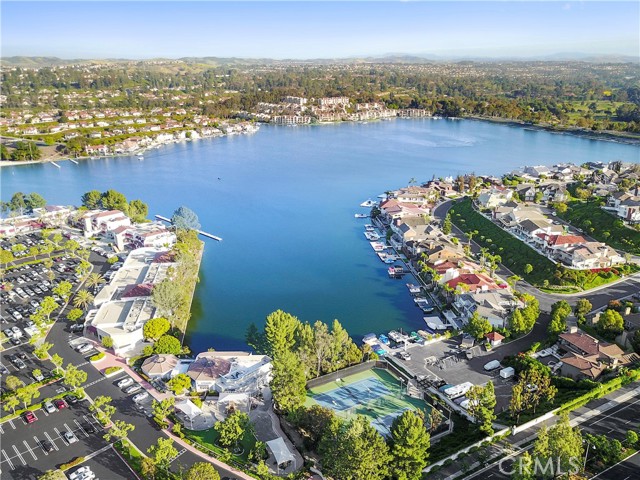 MLS #OC25243324 image #50