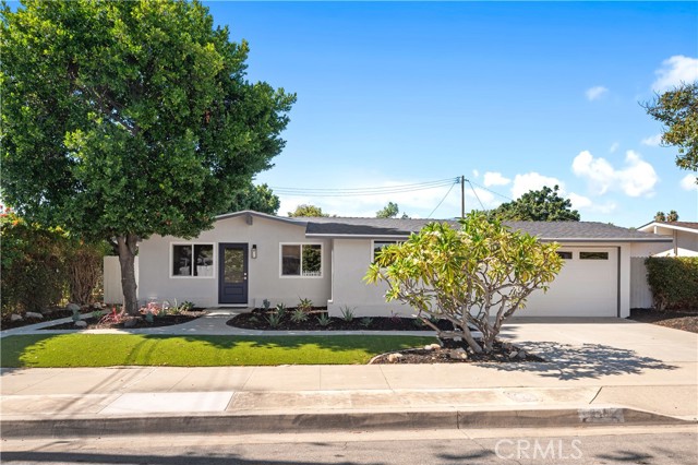 MLS #OC25243333 image #1