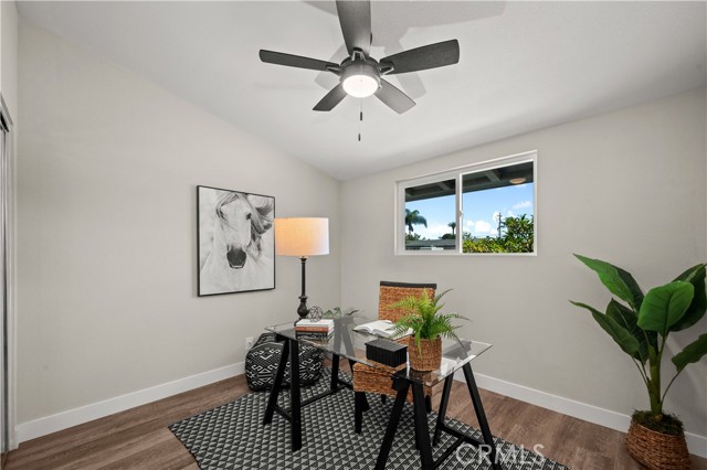 MLS #OC25243333 image #21