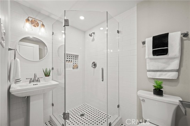 MLS #OC25243333 image #22