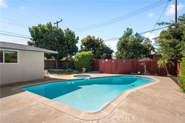 MLS #OC25243333 image #26