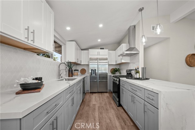 MLS #OC25243333 image #9