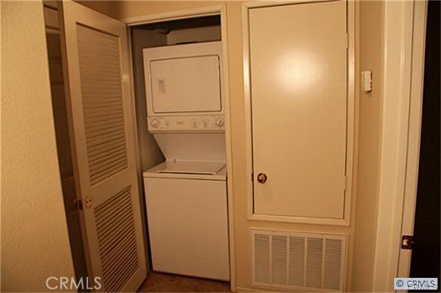 MLS #OC25243357 image #6