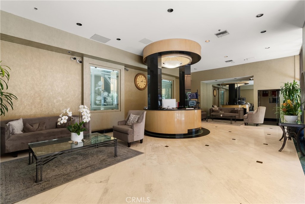 MLS #OC25243411 image #31