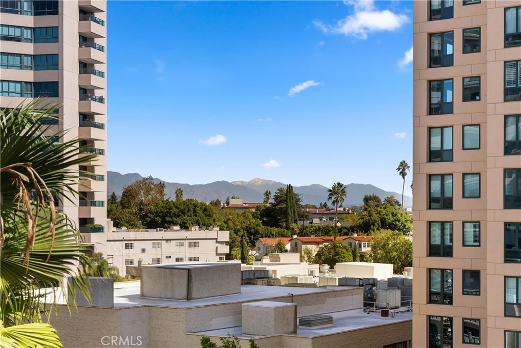 MLS #OC25243411 image #7