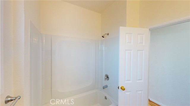 MLS #OC25243436 image #9