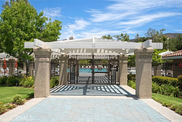 MLS #OC25243440 image #23