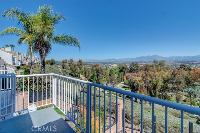 MLS #OC25243490 image #15