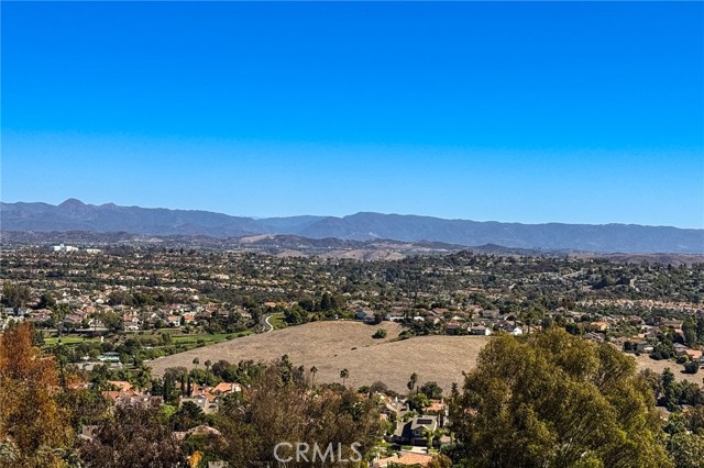 MLS #OC25243490 image #23