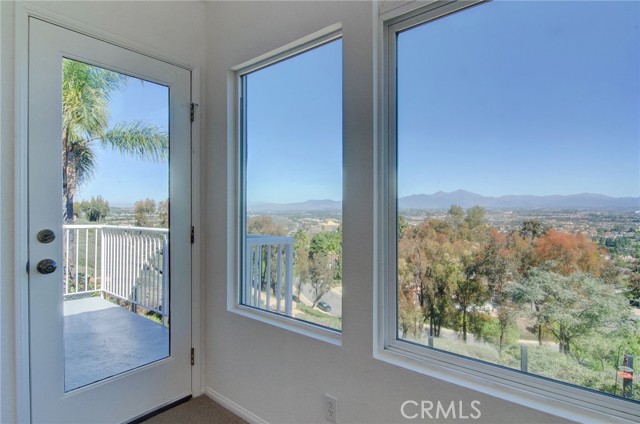 MLS #OC25243490 image #8