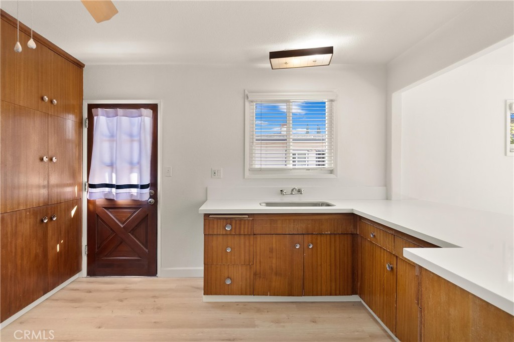 MLS #OC25243491 image #12