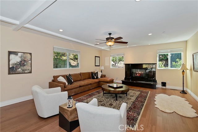 MLS #OC25243506 image #17