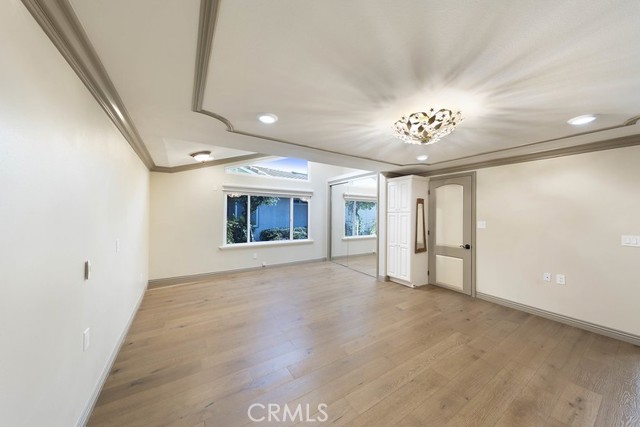 MLS #OC25243522 image #30