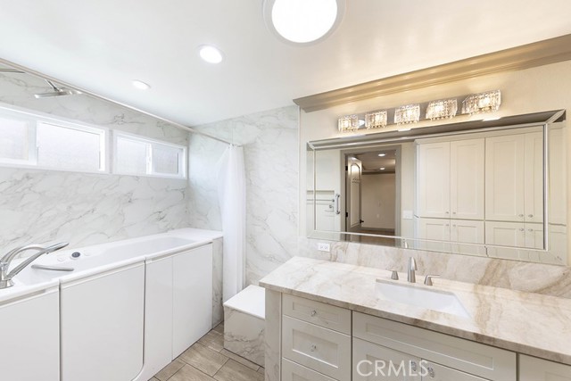 MLS #OC25243522 image #33