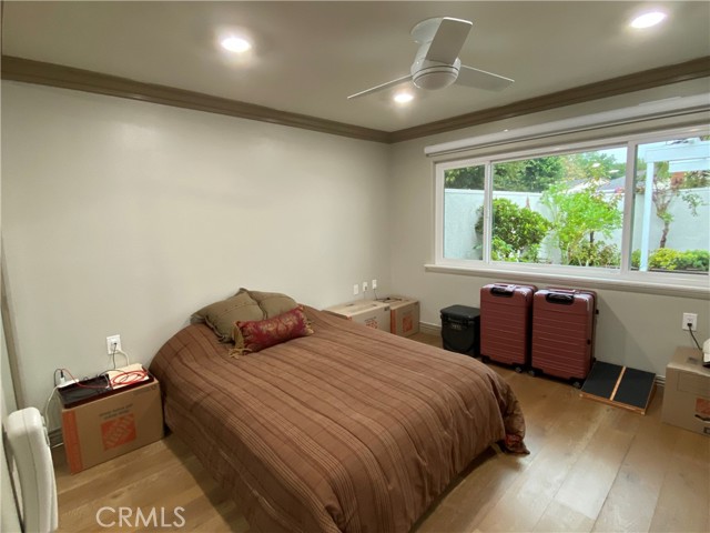 MLS #OC25243522 image #35