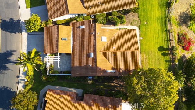 MLS #OC25243522 image #46