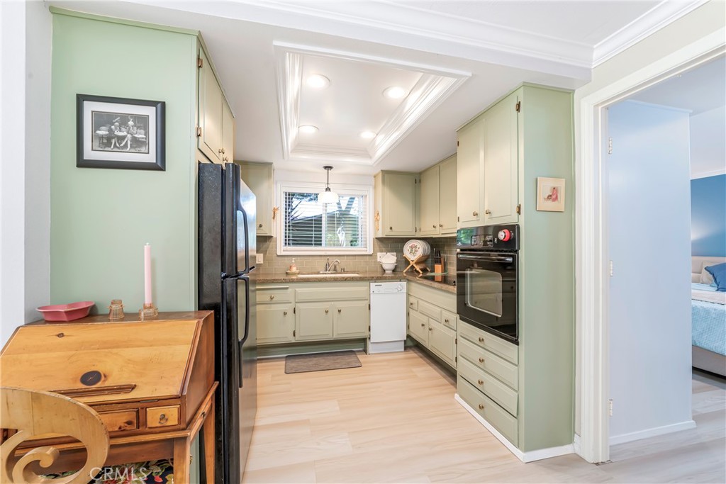 MLS #OC25243527 image #10