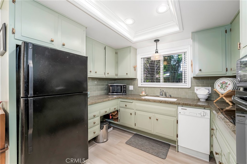 MLS #OC25243527 image #11