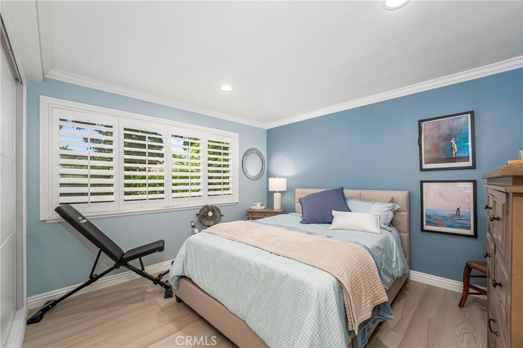 MLS #OC25243527 image #14