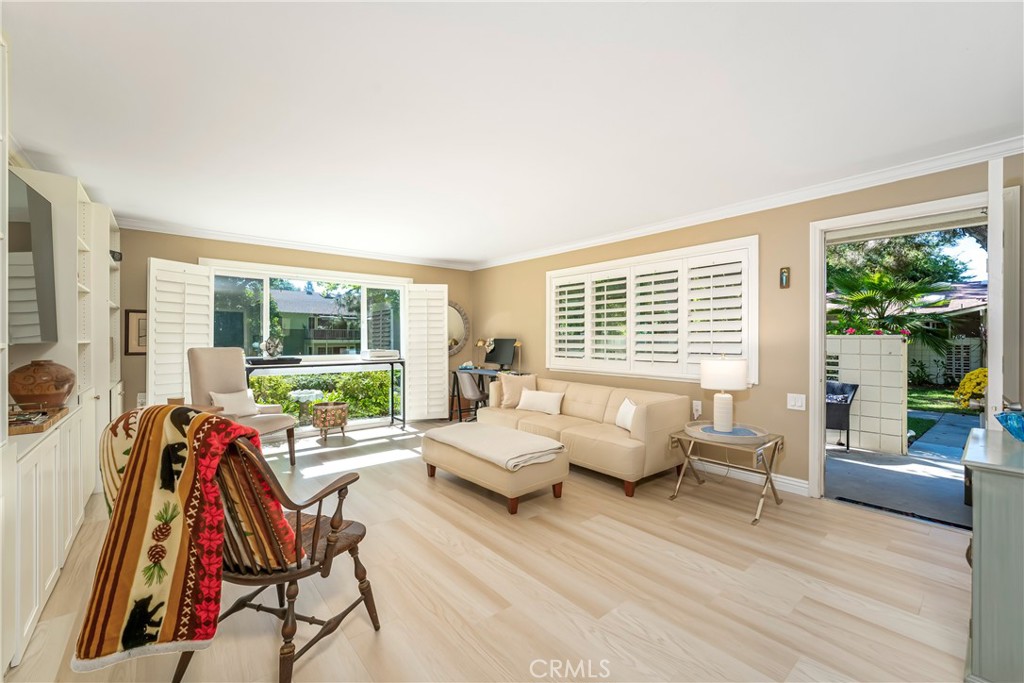 MLS #OC25243527 image #5