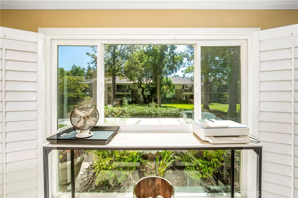 MLS #OC25243527 image #7