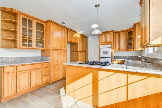 MLS #OC25243535 image #2