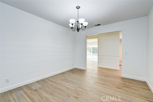 MLS #OC25243535 image #33