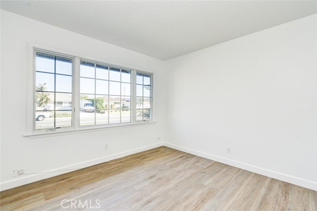 MLS #OC25243535 image #39