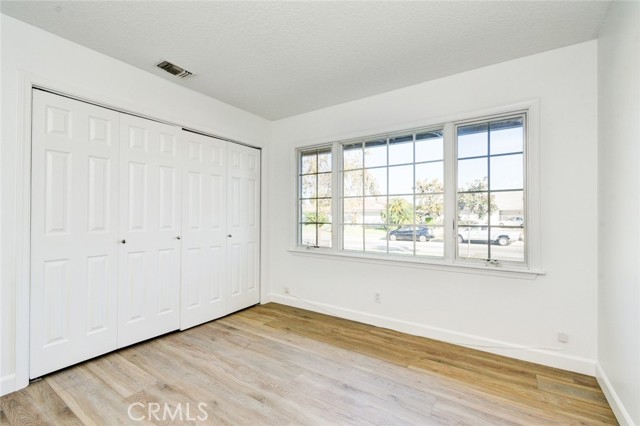 MLS #OC25243535 image #43