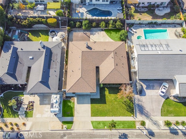 MLS #OC25243535 image #59