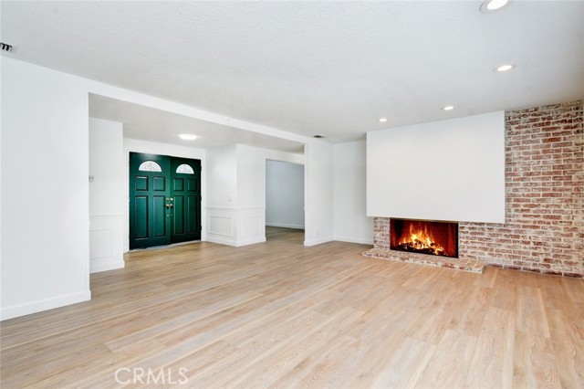 MLS #OC25243535 image #8