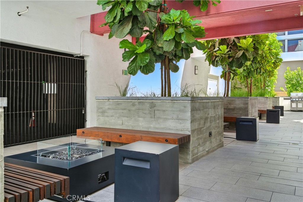 MLS #OC25243611 image #10