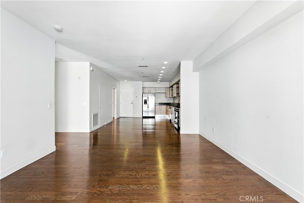 MLS #OC25243611 image #31