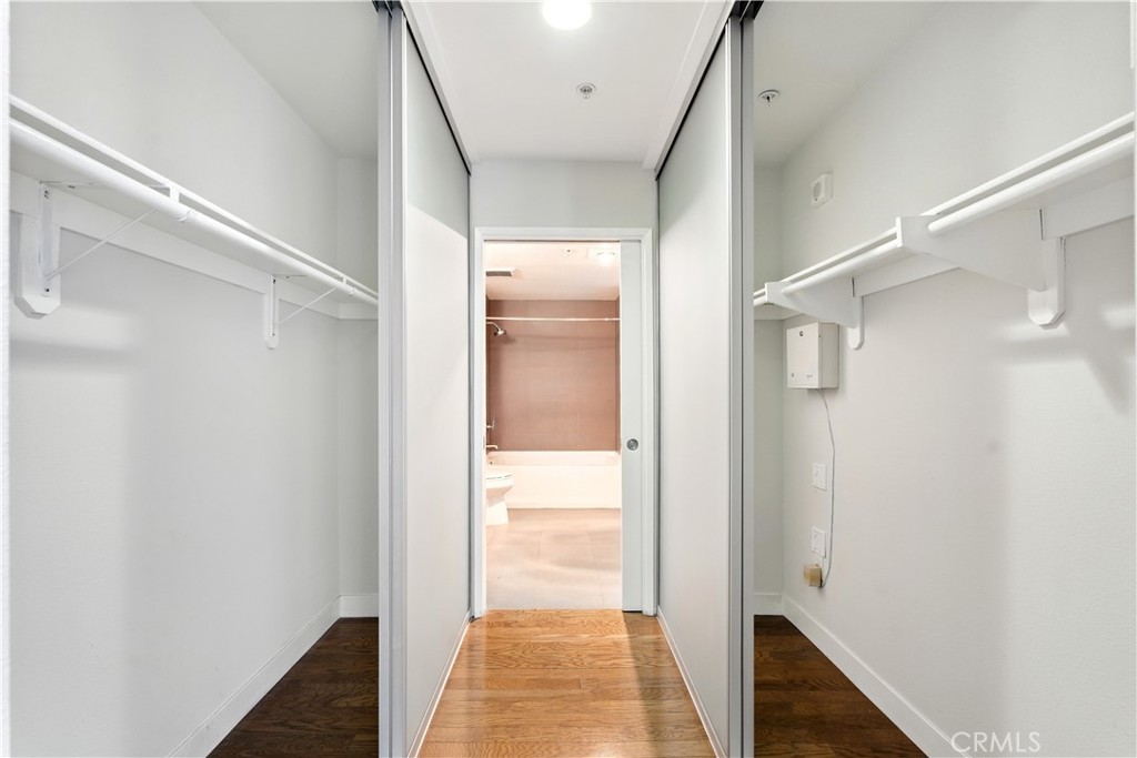 MLS #OC25243611 image #34