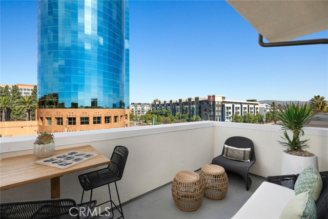 MLS #OC25243640 image #0