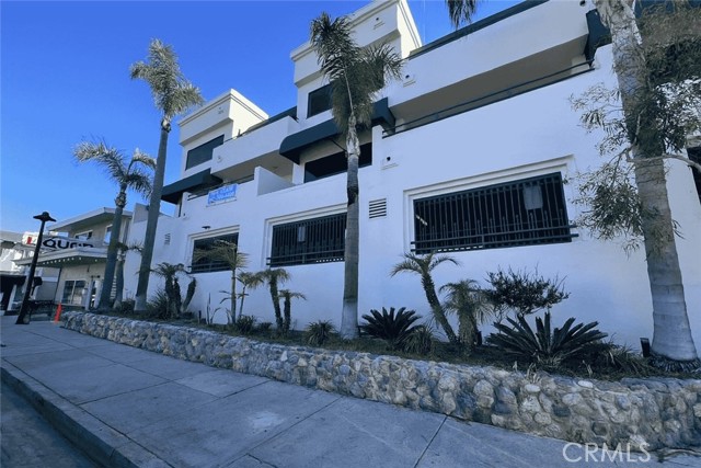 MLS #OC25243659 img 0