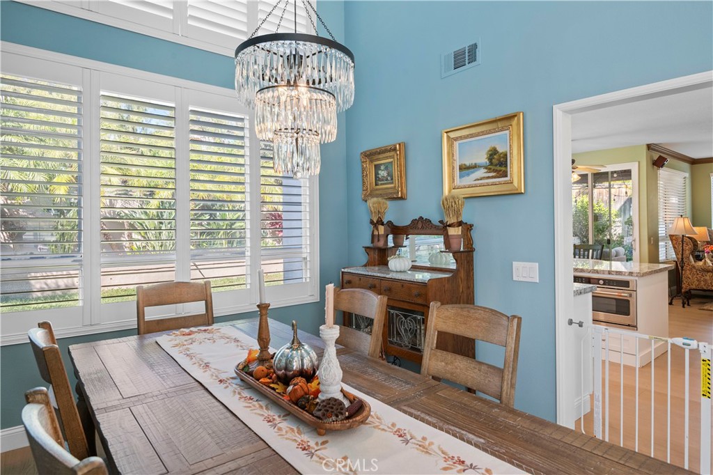 MLS #OC25243664 image #10