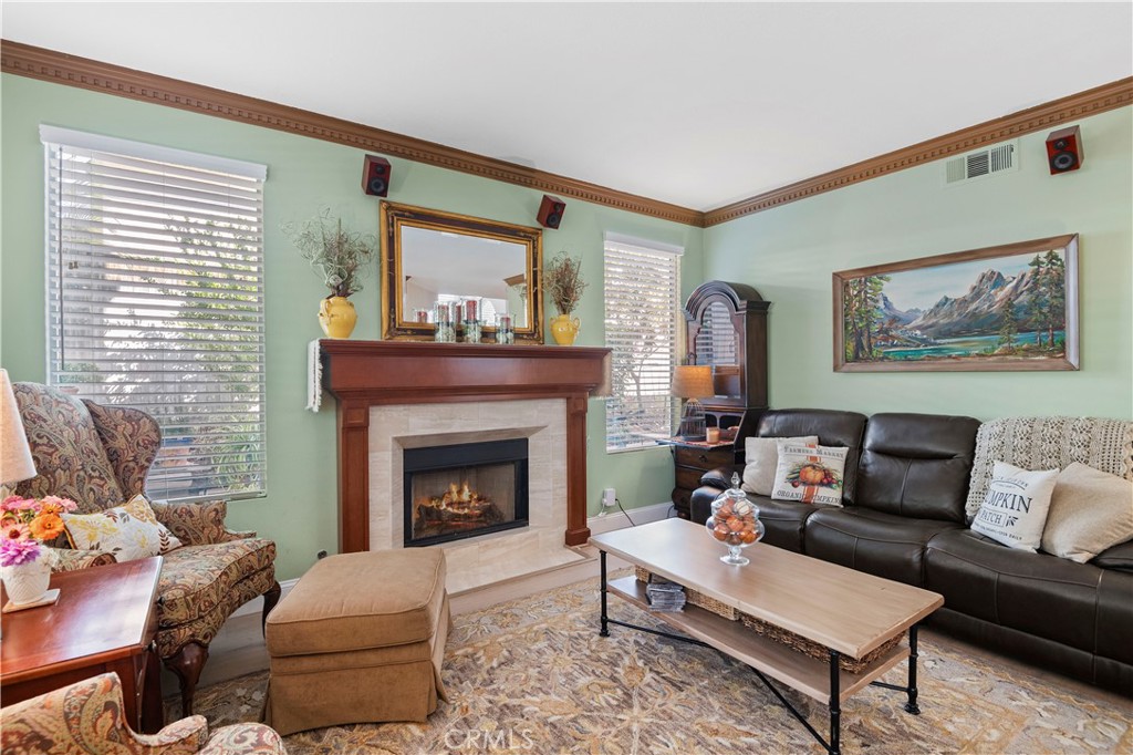 MLS #OC25243664 image #12