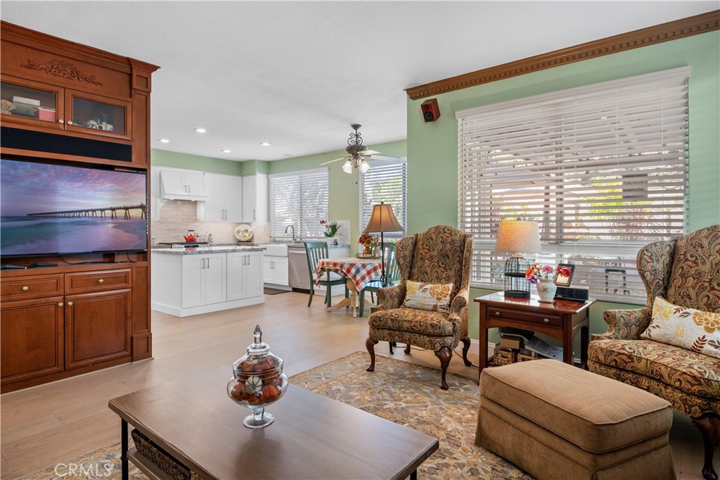 MLS #OC25243664 image #15