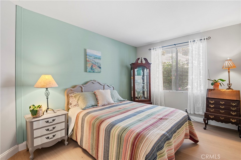 MLS #OC25243664 image #23