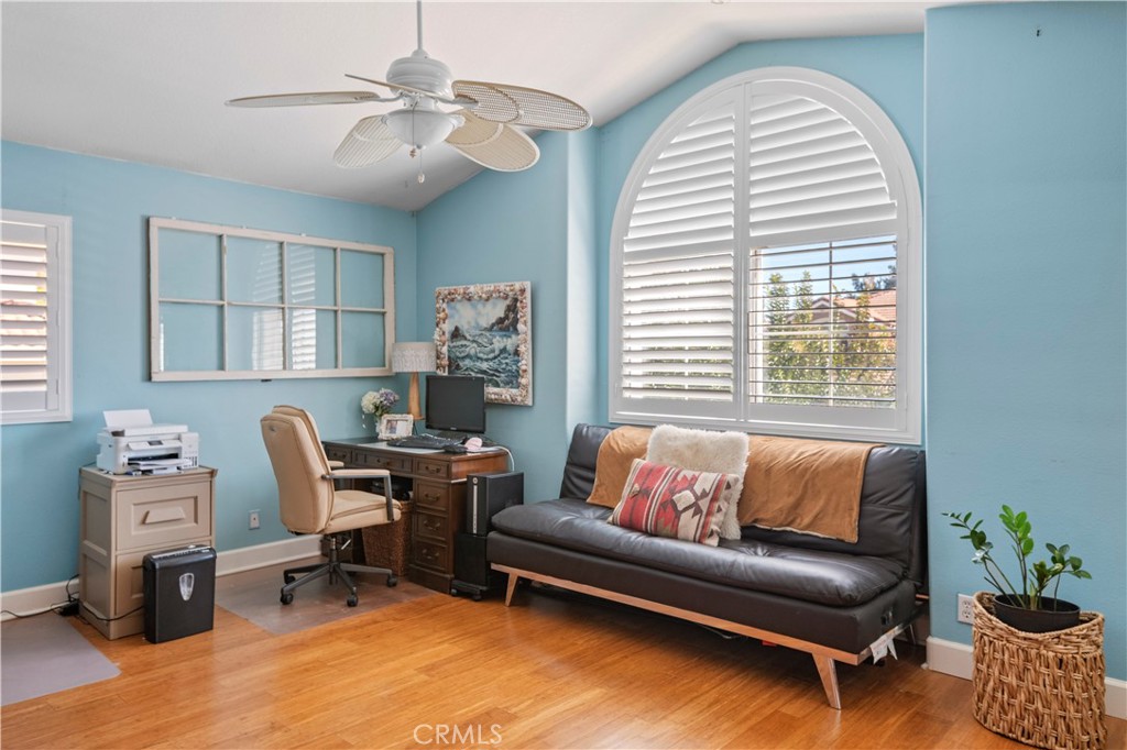 MLS #OC25243664 image #29