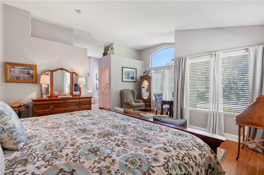 MLS #OC25243664 image #36