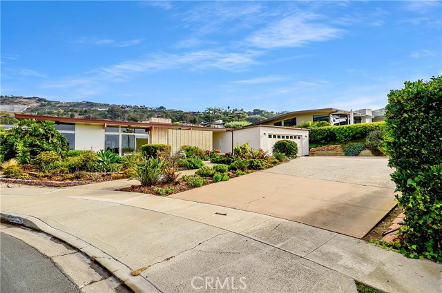 MLS #OC25243665 img 2