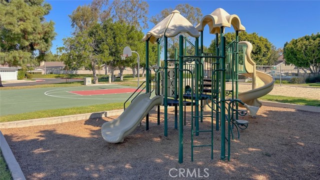 MLS #OC25243704 image #26