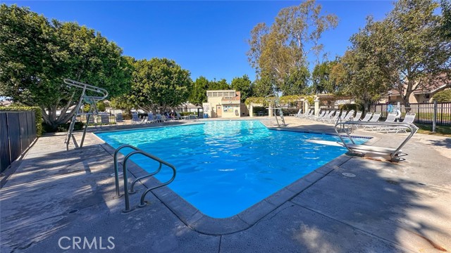 MLS #OC25243704 image #31